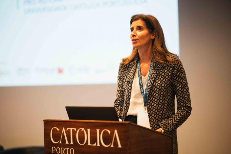 Católica Porto Business School Fética Isabel Braga da Cruz