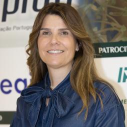 ana-esteves-catolica-porto-business-school