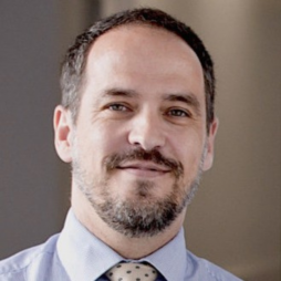 Catolica-Porto-Business-School_retrato_joao-cortez