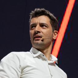 luis-pinto-ai-catolica-porto-business-school